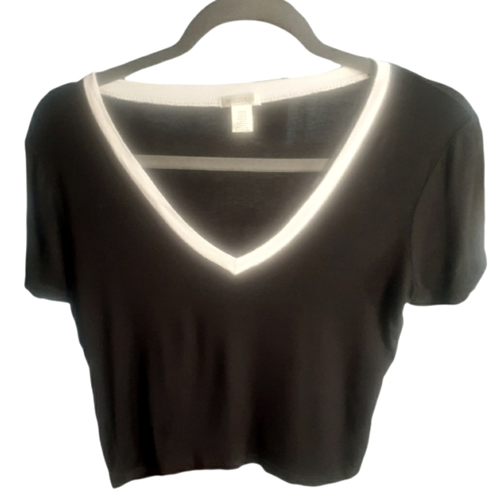 Fashion Nova black and white crop top size large never worn